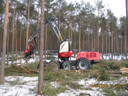 Pozyskanie&#x20;drewna&#x20;harwesterem